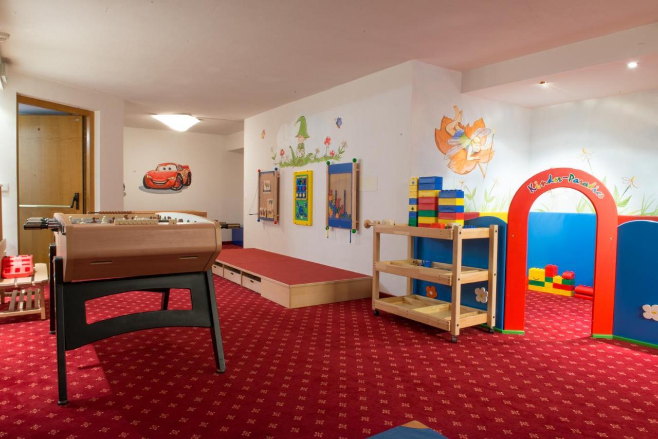 Hotel Oswald Selva di Val Gardena Ngoại thất bức ảnh